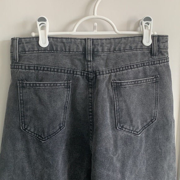 Jeans - Picture 9 of 16